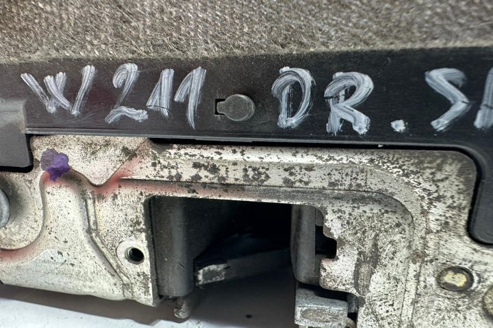 Broasca usa dreapta spate Mercedes-Benz E-Class W211/S211