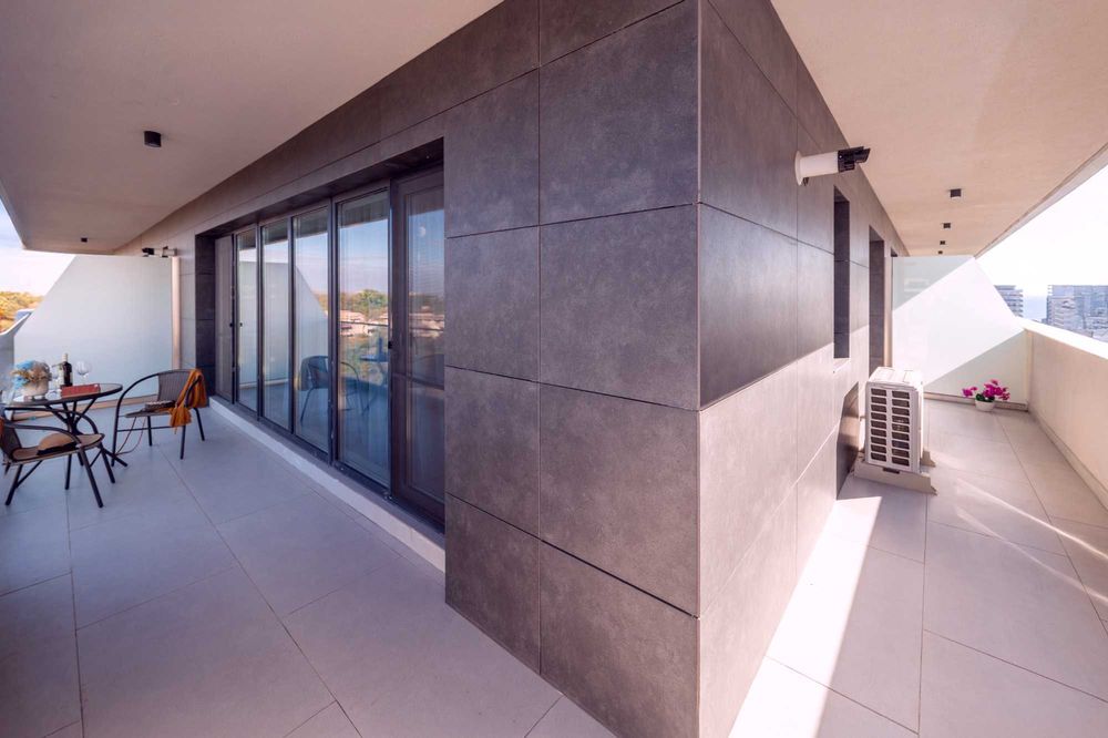 Apartament 2 camere tip Penthouse cu vedere la mare – Alezzi Odyssey