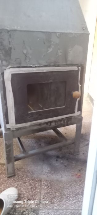 Камина с водна риза, скара и език. Преобразувател зарядно, разширителе