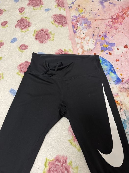 Екип (термо) на Найк става и за всеки ден