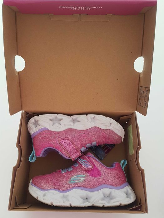 маратонки SKECHERS номер 24