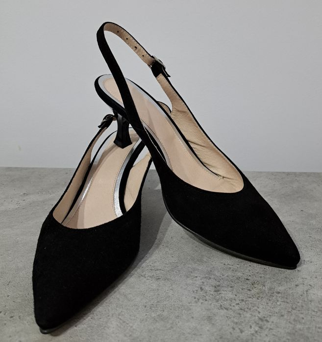 Pantofi decupați piele