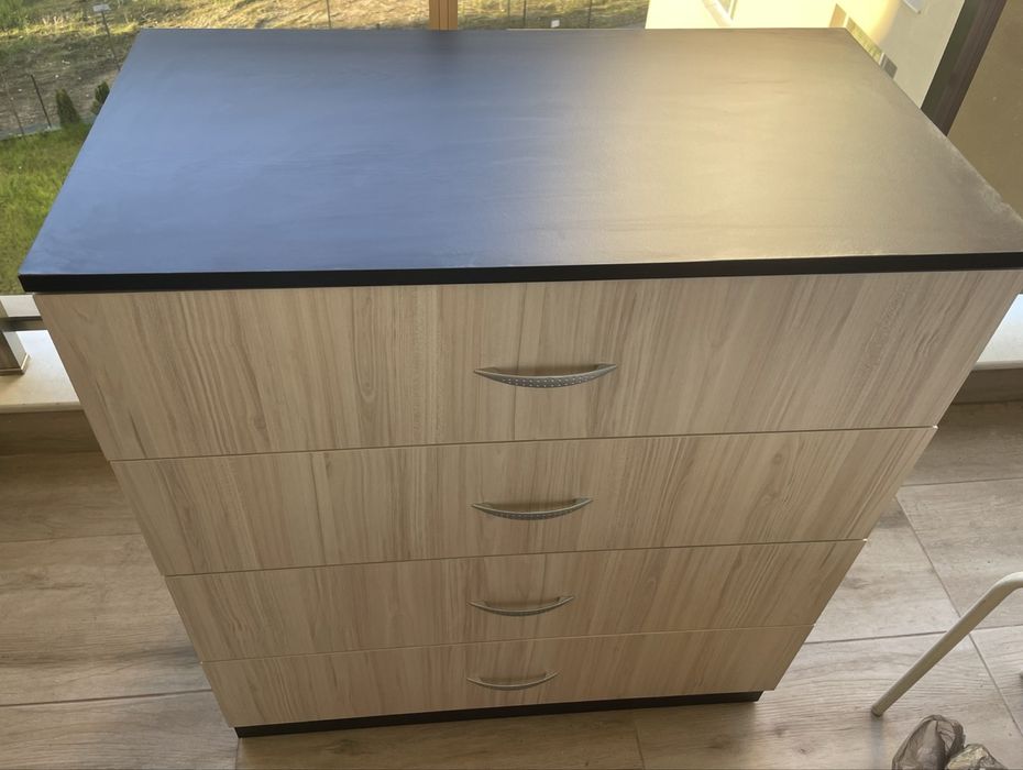 Скрин / комод с 4 чекмеджета 80×43×90 см, запазен