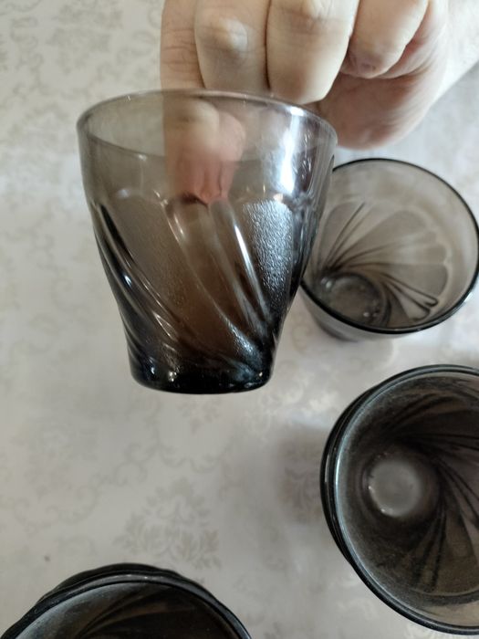 Стаканы и кружки для питья