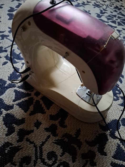 Masina cusut functionala