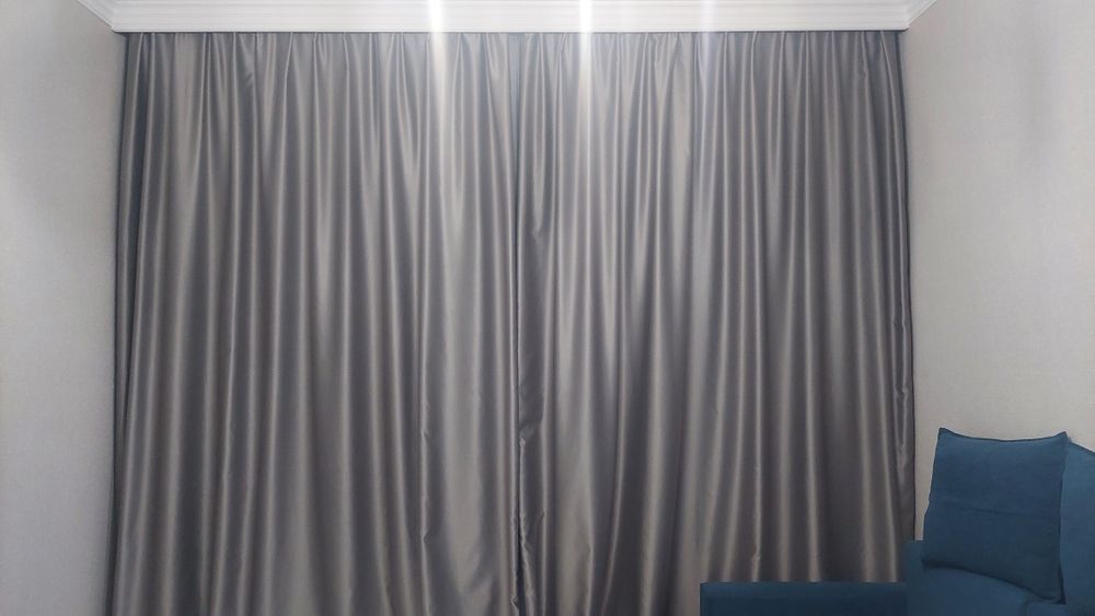 Продам новые шторы Blackout 5м