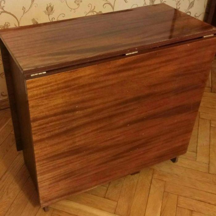 Стол книжка советская