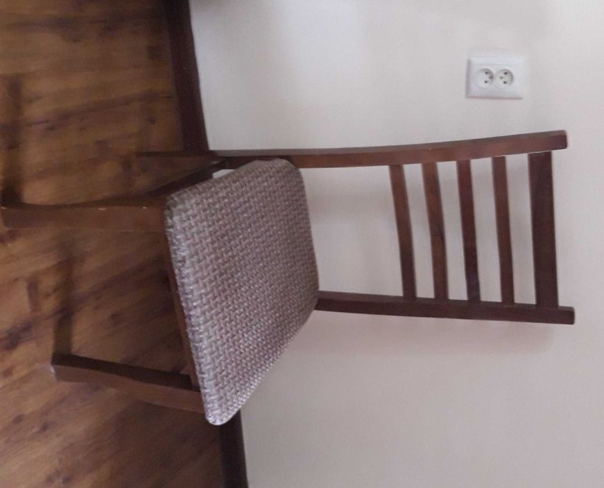 Продам Стулья 6 штук