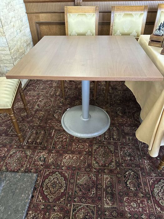 Маси за заведение