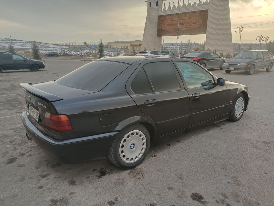 Продам авто БМВ е36