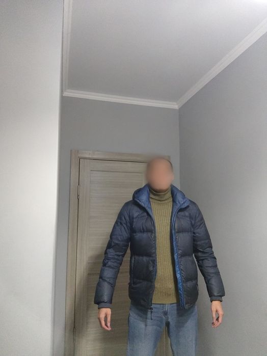 Продаю зимнюю куртку.