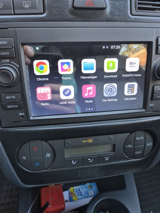Navigatie pentru  Ford Fusion, Fiesta sau la care se mai potrivește.