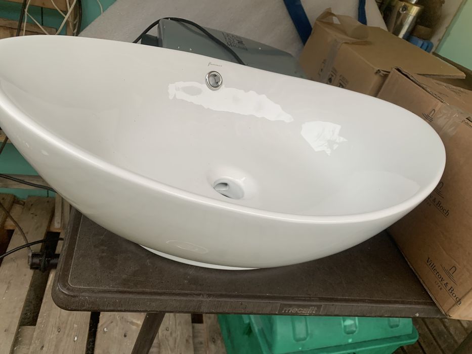 Vand lavoar pentru baie pe blat- Fluminia