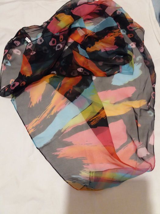 Дамски шалове НОВИ