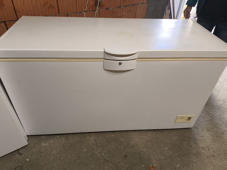 Vând ladă frigorifică Arctic C350+HC.Mare 350L.