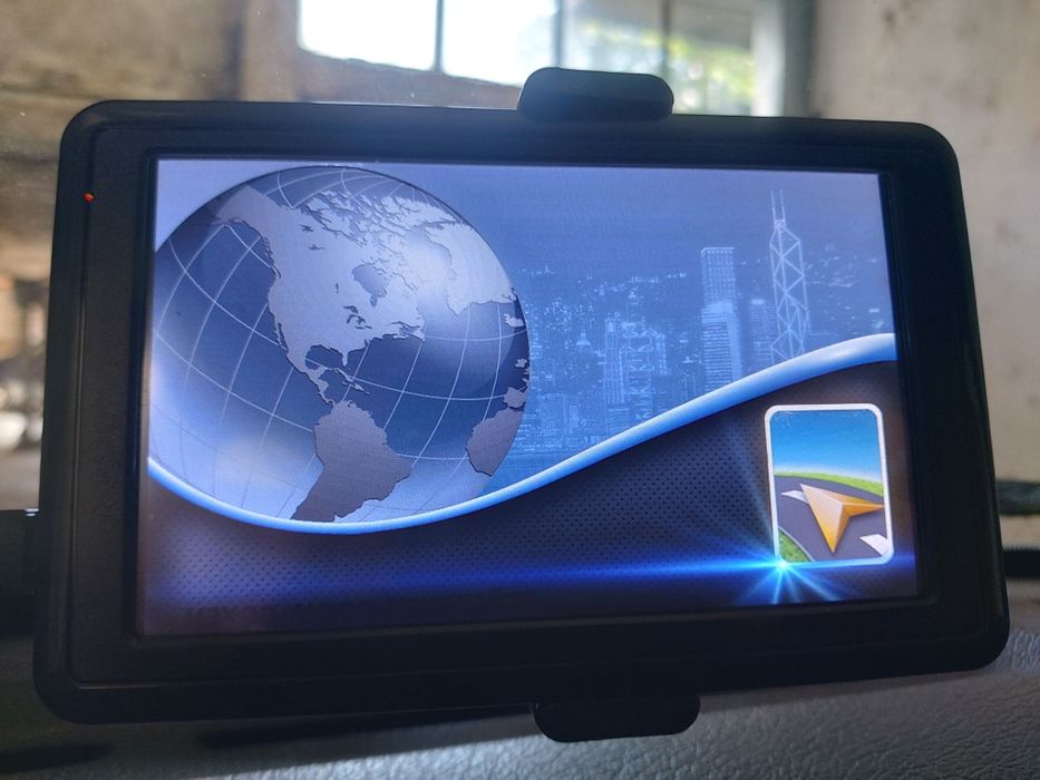 Навигация с нови карти за кола и камион