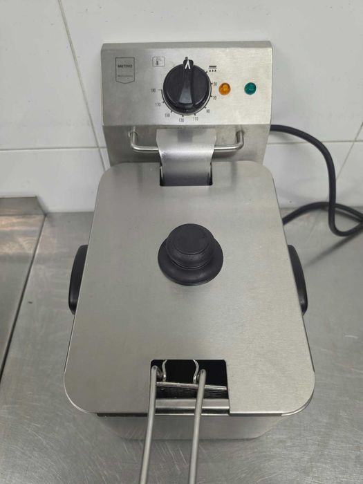 Професионален фритюрник METRO Professional 2.5kW