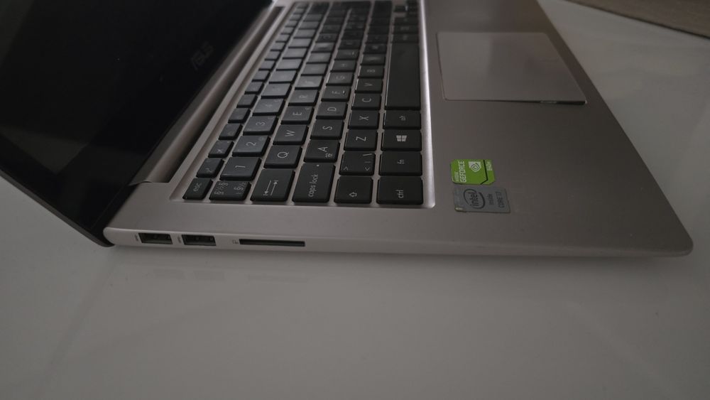 Asus Zenbook 303 LN , Intel Core i7-4510U