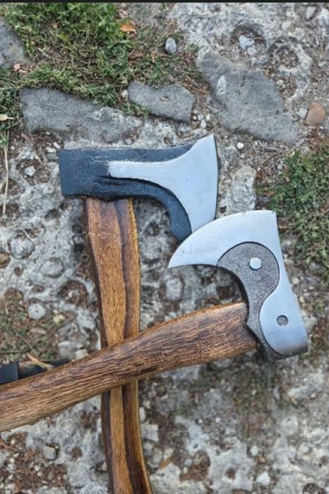 брадвичка от ковано желязо с дървена дръжка