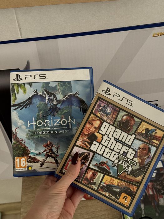 Playstation 5 с дисководом + подписка Deluxe на год + 2 игры в подарок