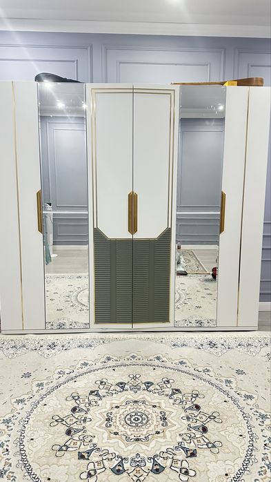 Спальный гарнитур