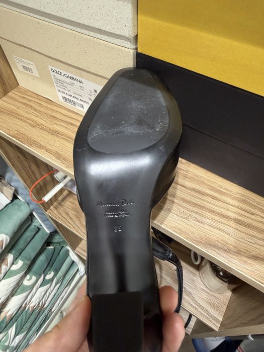 Черные босоножки Massimo Dutti