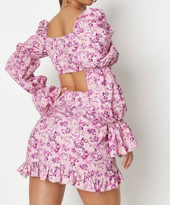 Нова къса флорална пола