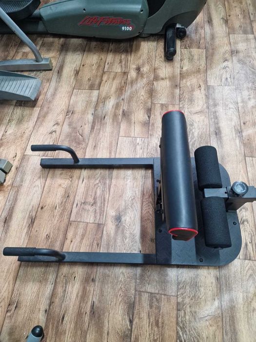 Aparat fitness - Banca Sissy Squat