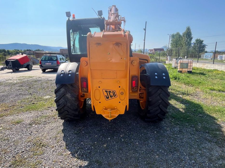 Manitou telescopic JCB