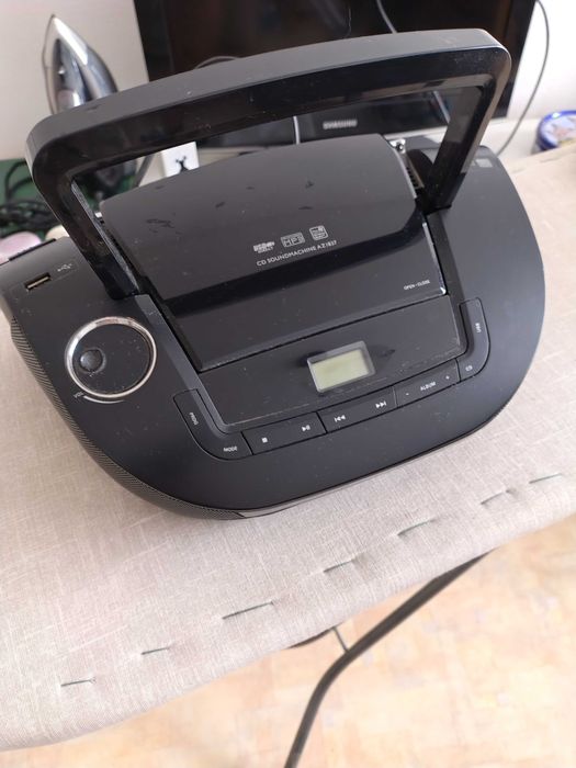 Мини-центр, магнитола Phillips