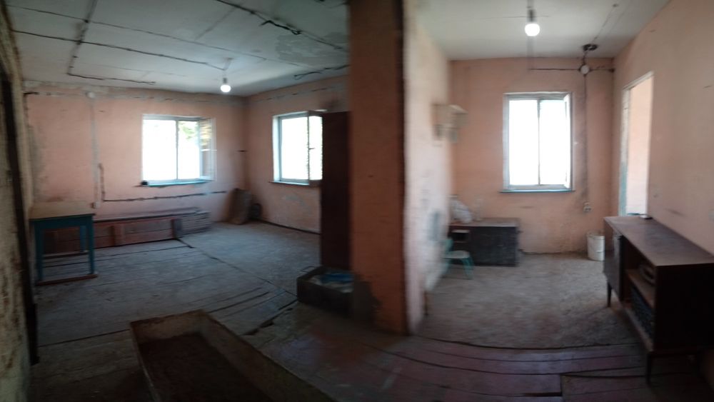 Продам дом нужен внутренний ремонт...