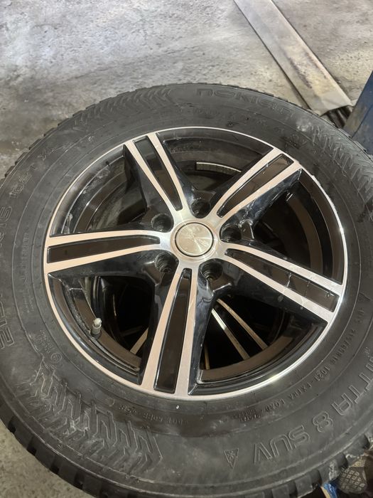 Резина с дисками новые диски.