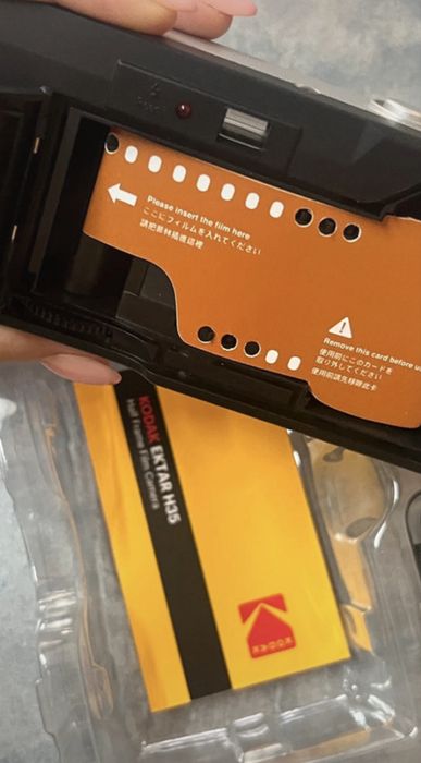 Aparat camera foto cu film Kodak Ektar H35