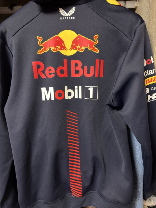 Суитчър на RedBlull Racing