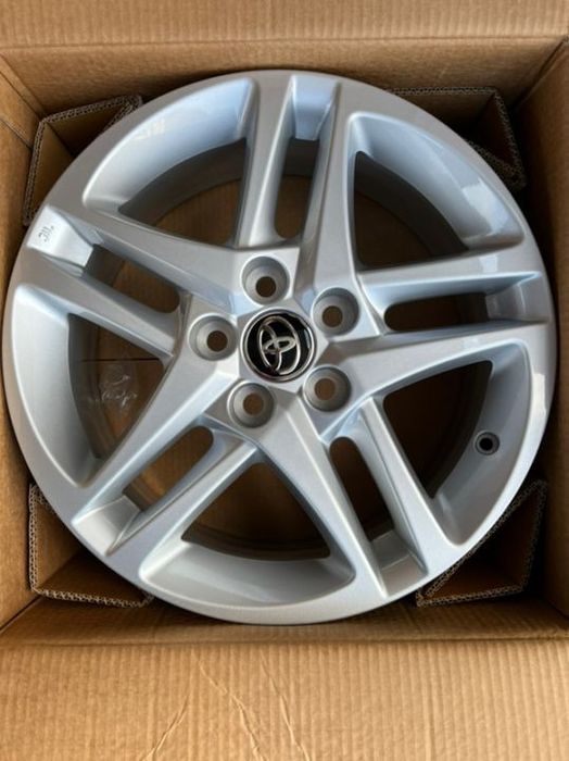vand jante originale Toyota CH-R pe 17” noi