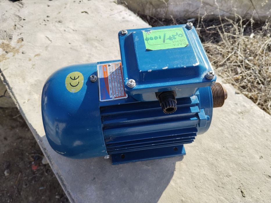 продается электро двиготель 220/ 380v