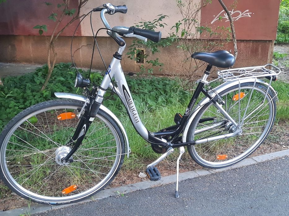 Vând bicicleta de dama marca PEUGEOT mărime roti  de 28.
