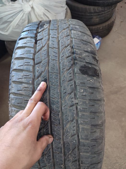 Продам диски комплект с шинами