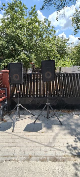 Boxe și amplificatoare