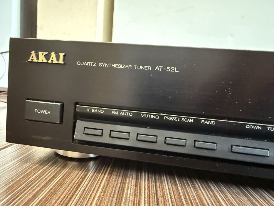 Akai AT-52L Тунер