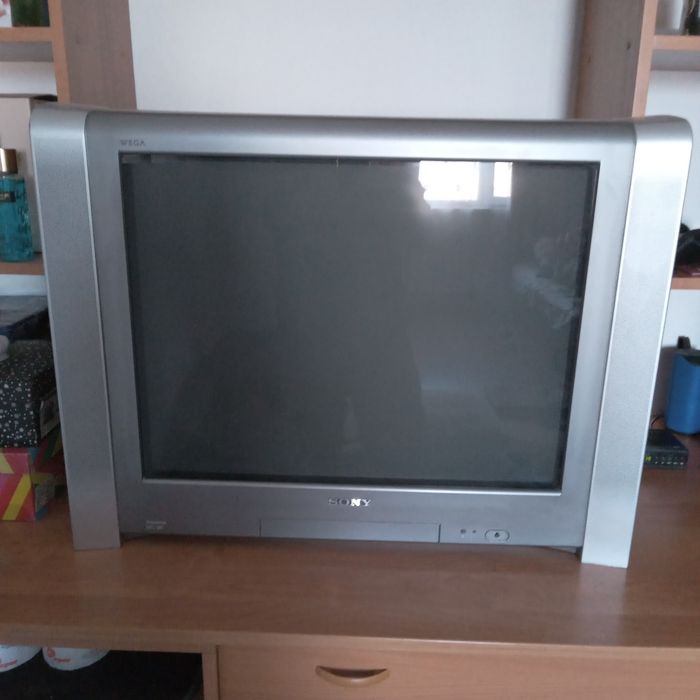 ПРОДАМ телевизор