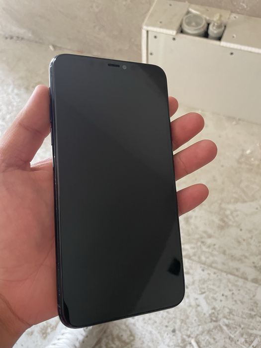 iPhone 11 PRO MAKS 64gb