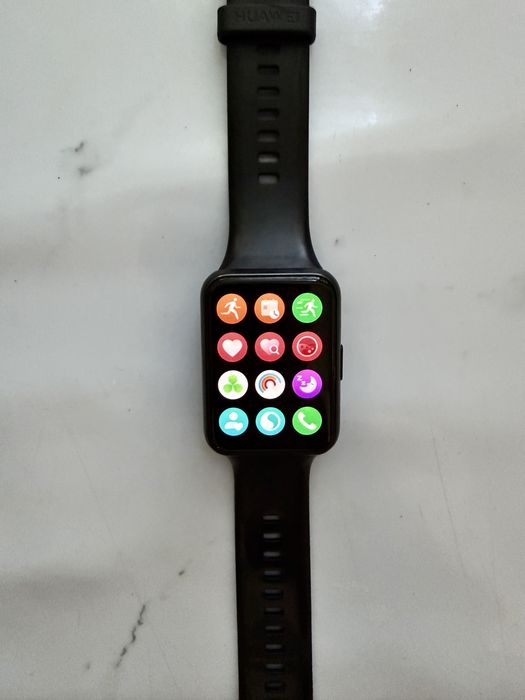 Продам Часы Huawei Watch Fit 2