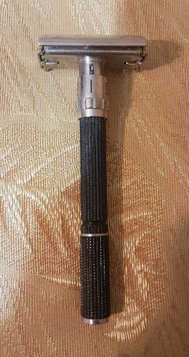 Продавам самобръсначка Gillette Super Adjustable 109
