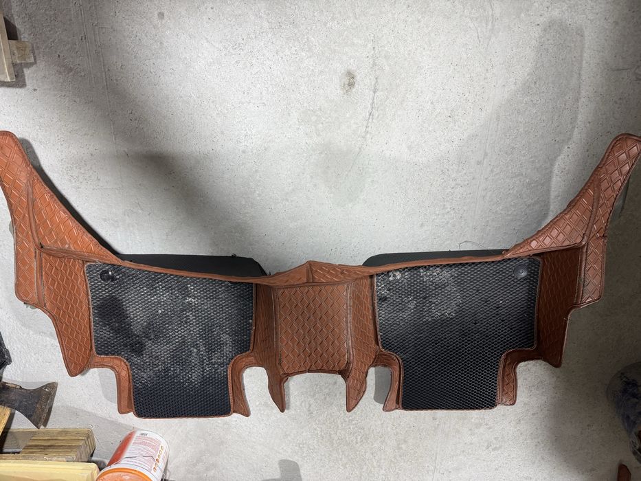 Продам 5D полики Камри 70-75