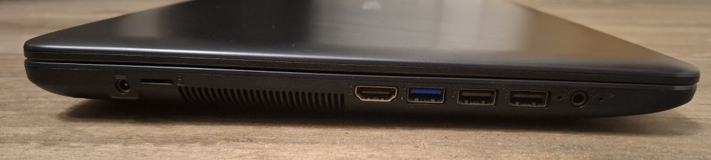 Лаптоп Asus 15 | I5 8250U | 8GB RAM | 256 SSD