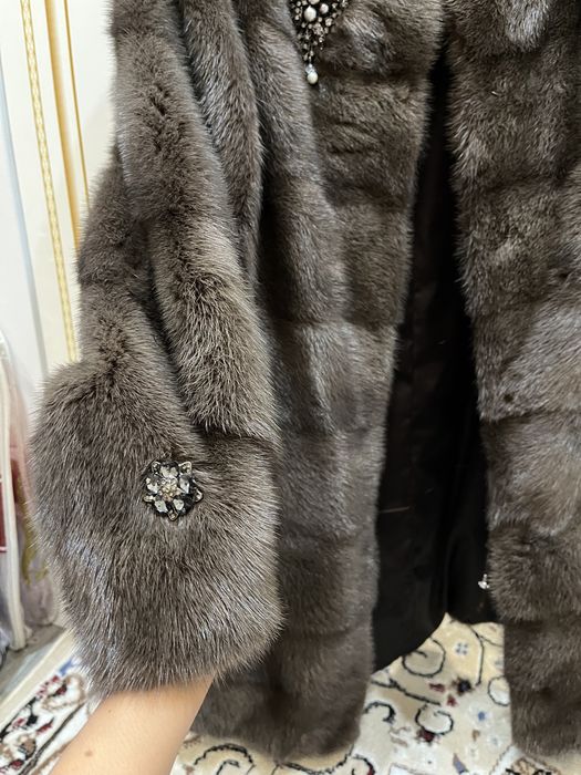 Продам норковую шубу