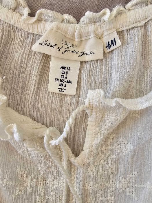 IE H&M marimea 38, noua