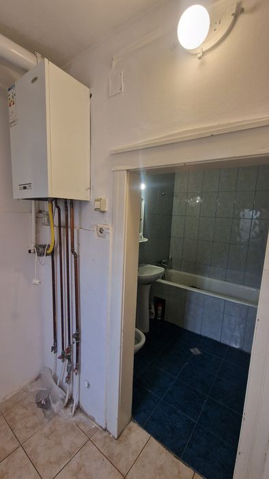 De inchiriat casa