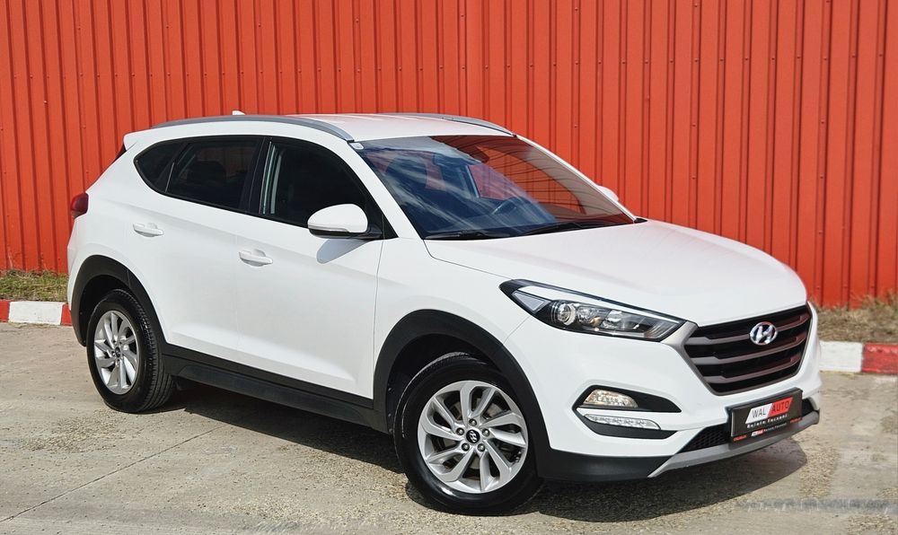 Hyundai Tucson 1.7 Crdi 140 cp Euro 6 Automata-Xenon-Navi-Clima-Camera-Jante R17 Impecabila